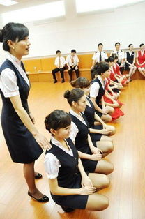 最美大运会颁奖礼仪 卓越背后的礼仪服务精神